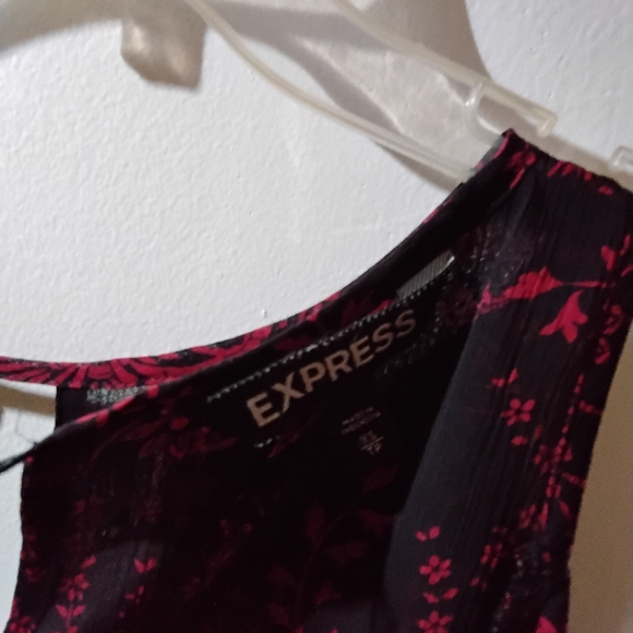 Express Cold Shoulder Red Black Ties Sleeves Soulders Silky Material V Neck - Picture 3 of 7